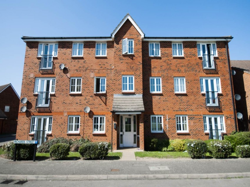 Images for Tiverton House, Hatfield, Hertfordshire EAID:strats BID:0004-c910-f904-4fcf