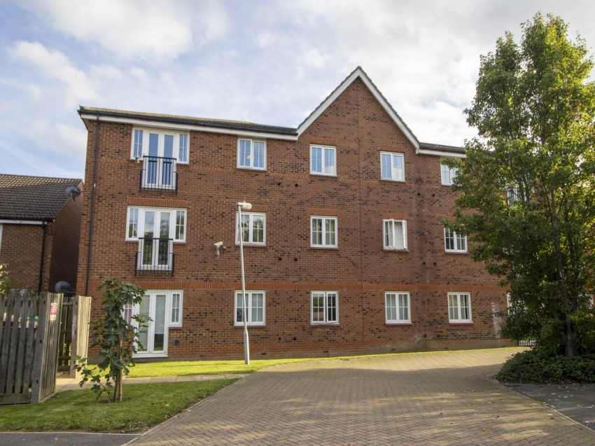 Images for Tiverton House, Hatfield, Hertfordshire EAID:strats BID:0004-c910-f904-4fca